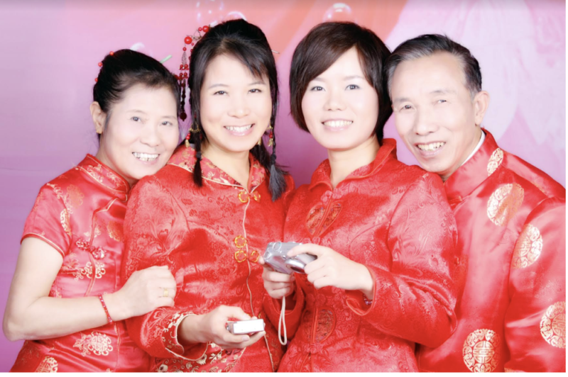 Qin Coe's family